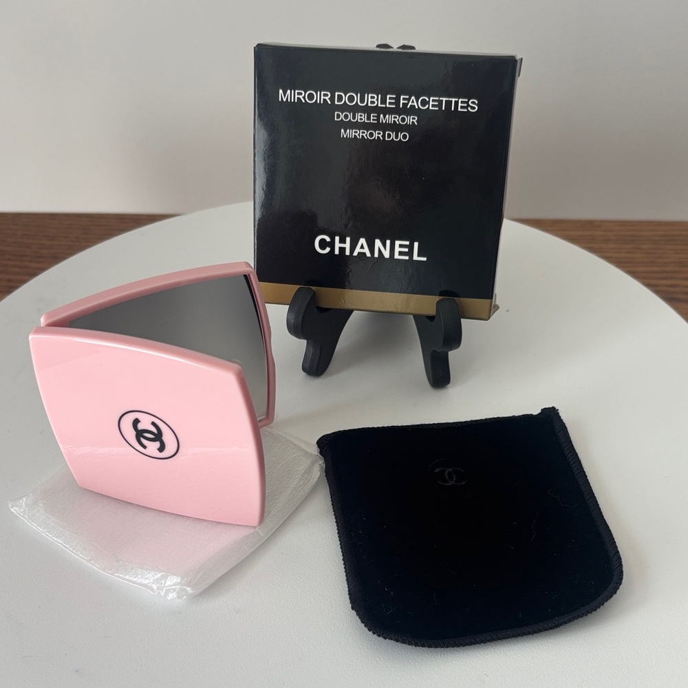 CHANEL Pink Mirror Duo Facettes
